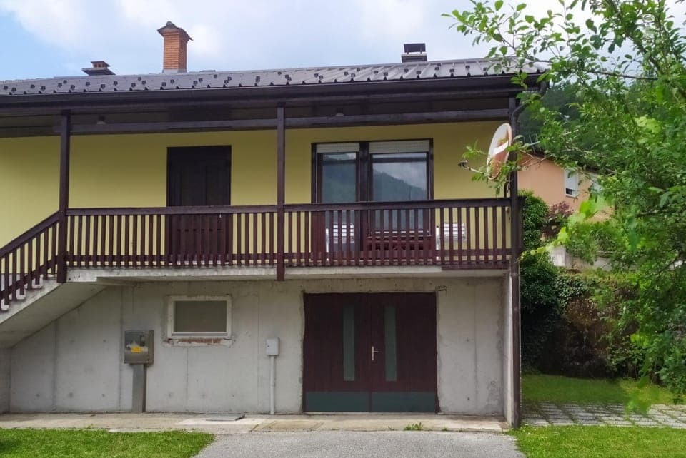 Property building, Facade/entrance