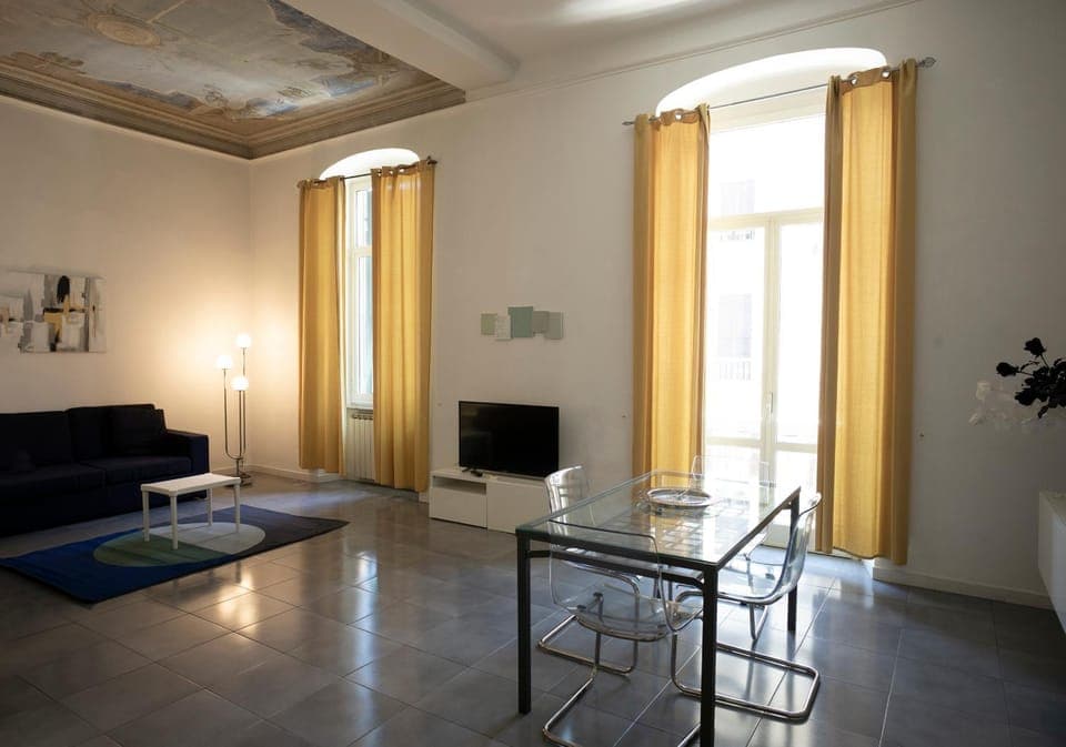 Communal lounge/ TV room, TV and multimedia, Living room, Seating area