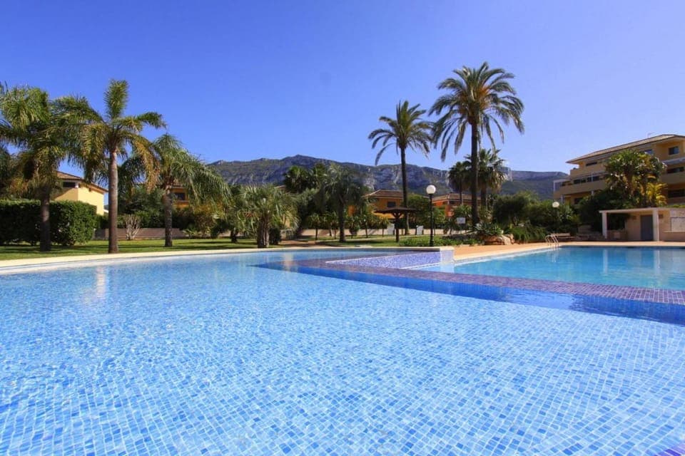 Lujoso Triplex Residencial Azahares by costablancarent Apartment in Dénia