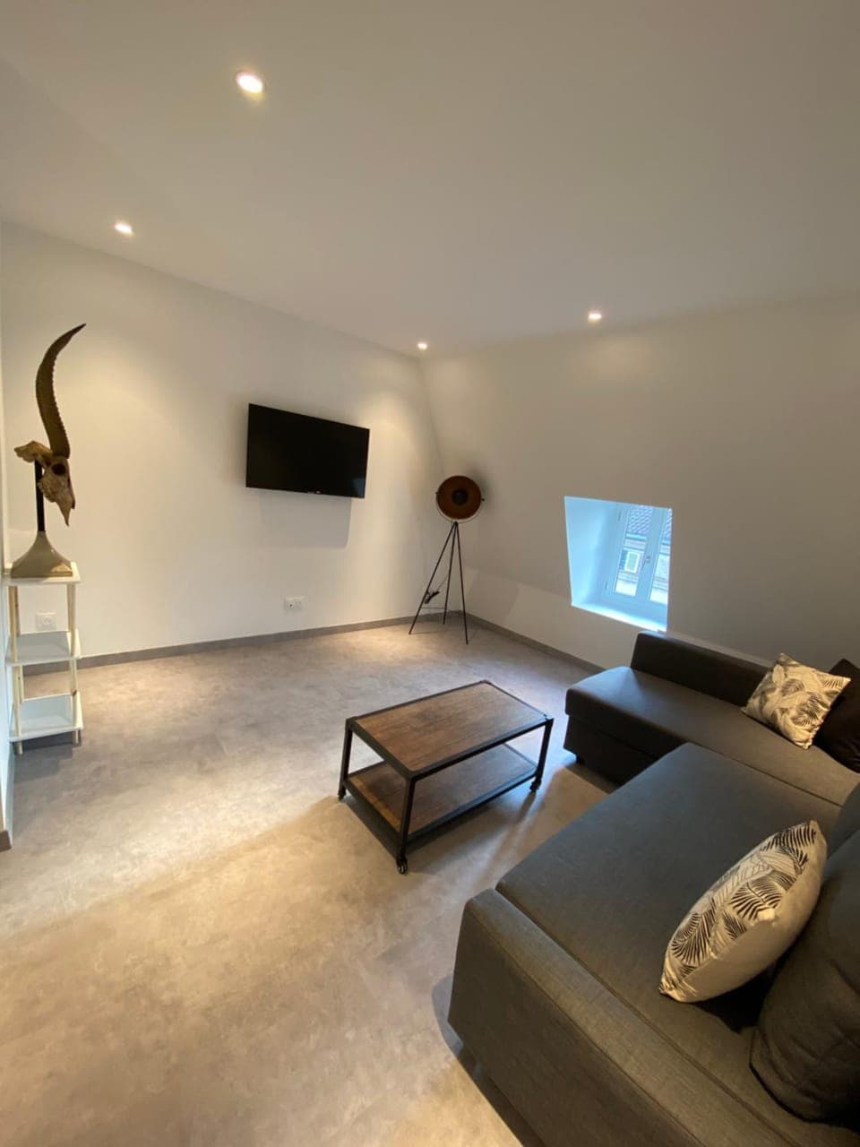 TV and multimedia, Living room, Decorative detail