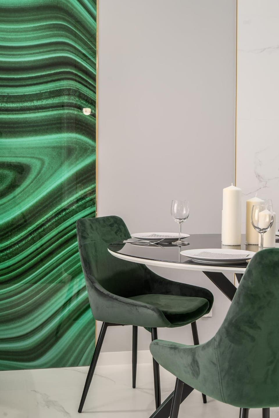 Food and drinks, Decorative detail, Dining area, Family