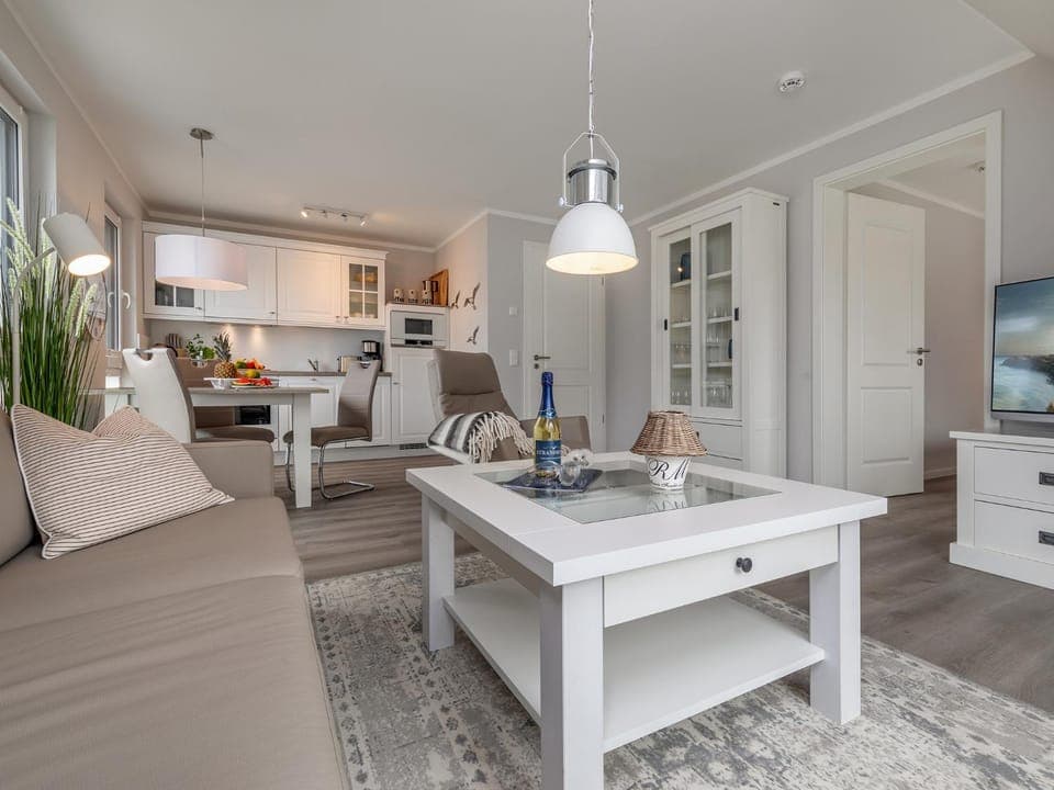 Kitchen or kitchenette, Living room