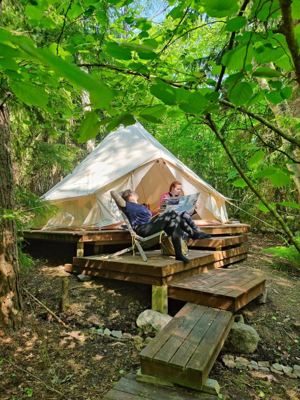 Garden view, group of guests