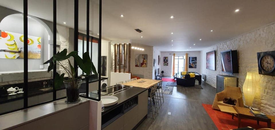 Communal lounge/ TV room