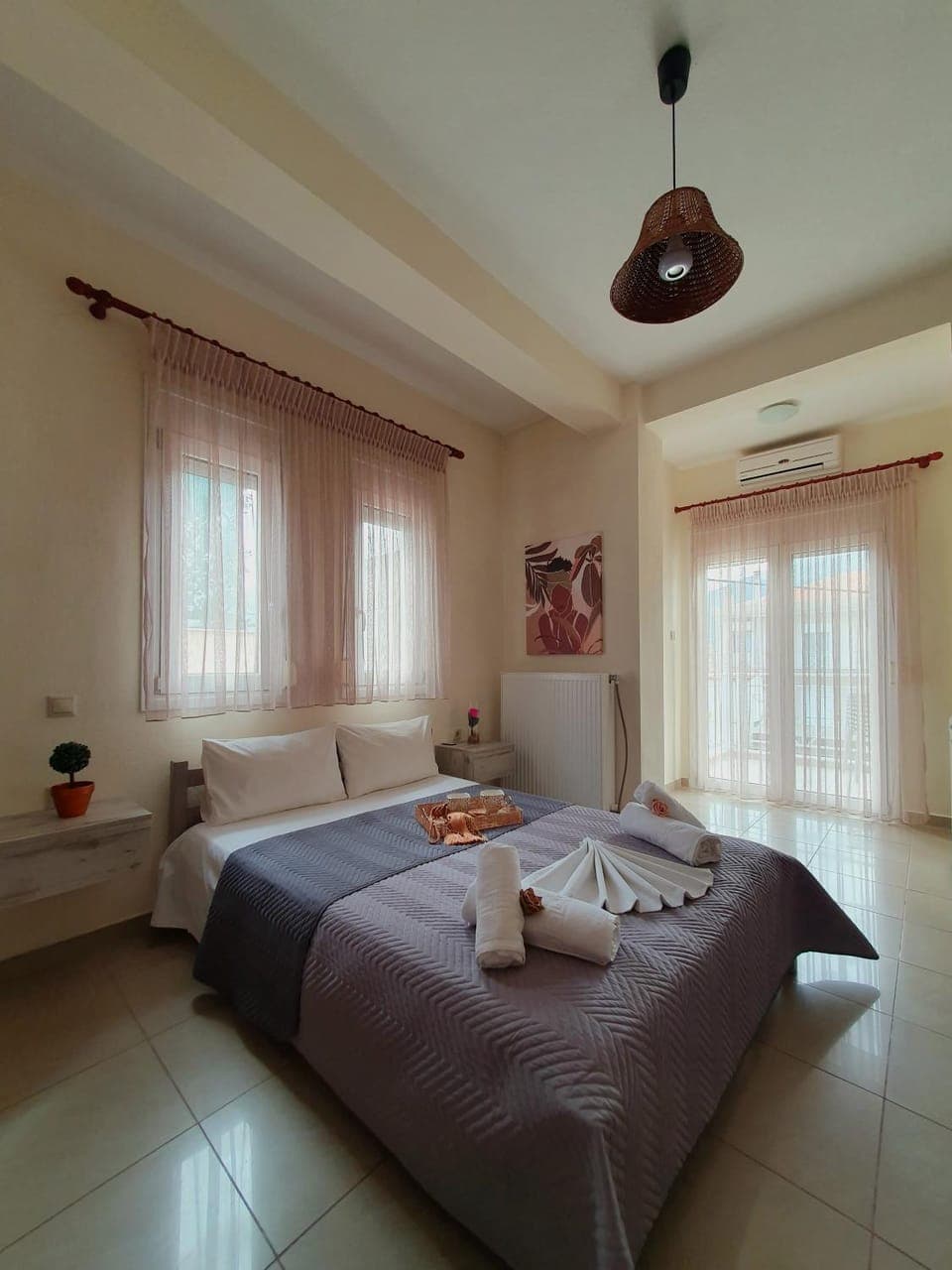 Bed, air conditioner