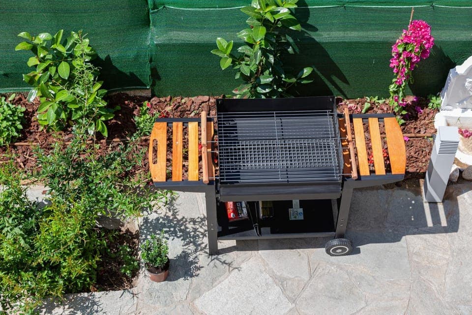 BBQ facilities, Garden