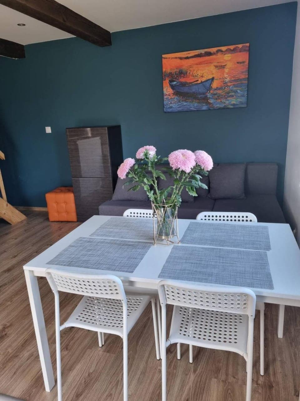 Living room, Dining area