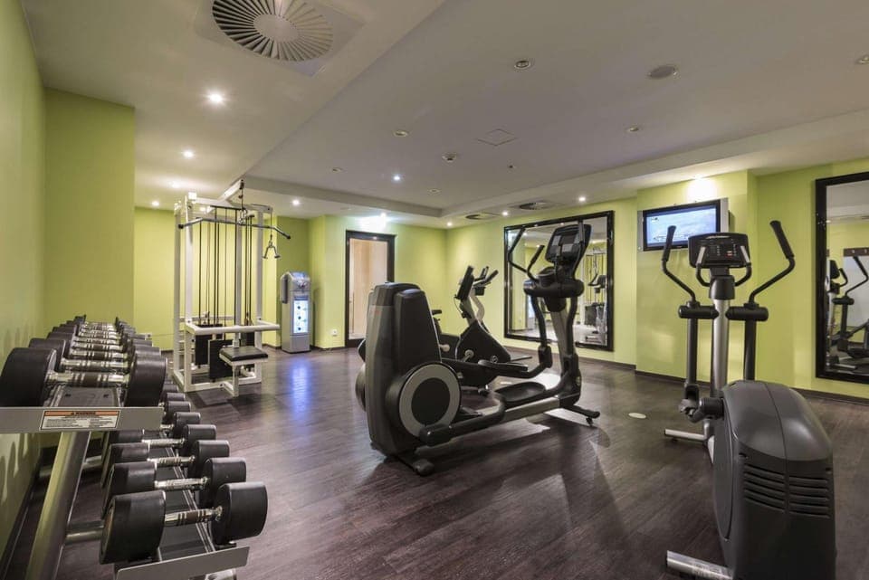 Fitness centre/facilities, Swimming pool