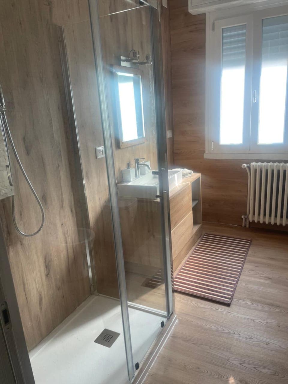 Shower, Bathroom