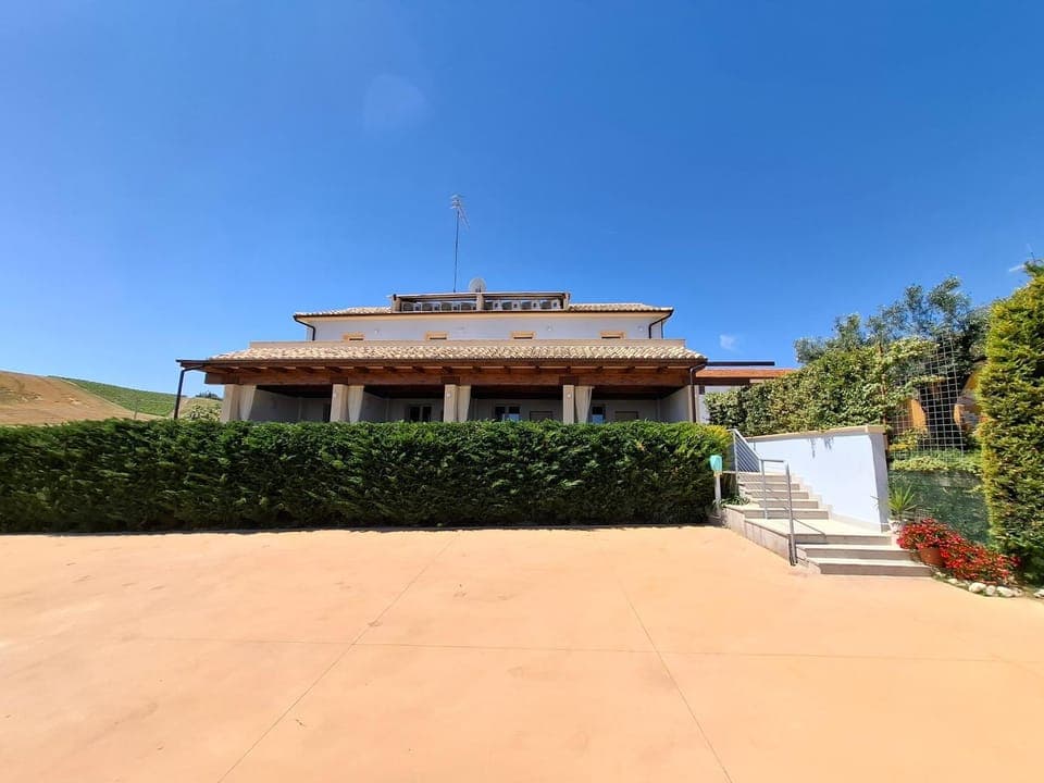 Property building, Facade/entrance, View (from property/room), Facility for disabled guests, Parking