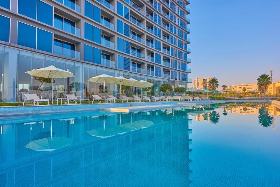 Property building, Day, City view, Pool view, Swimming pool