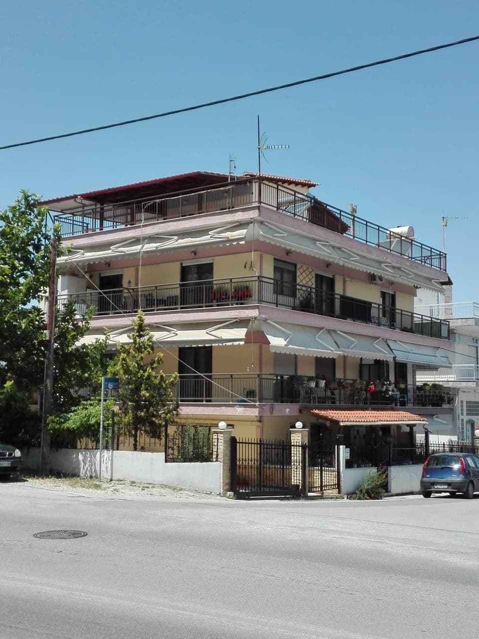 Property building, Street view