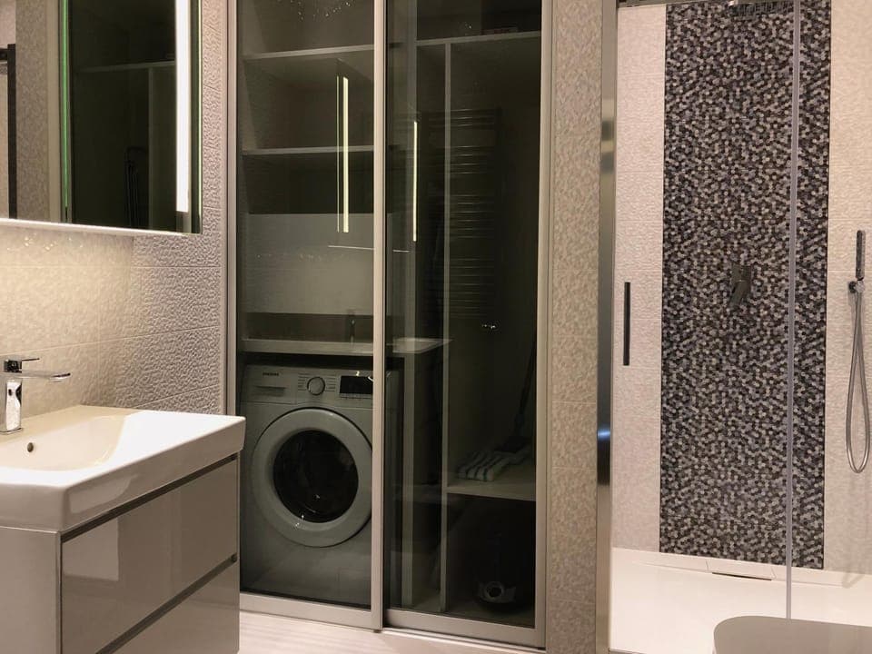 Shower, Toilet, Bathroom