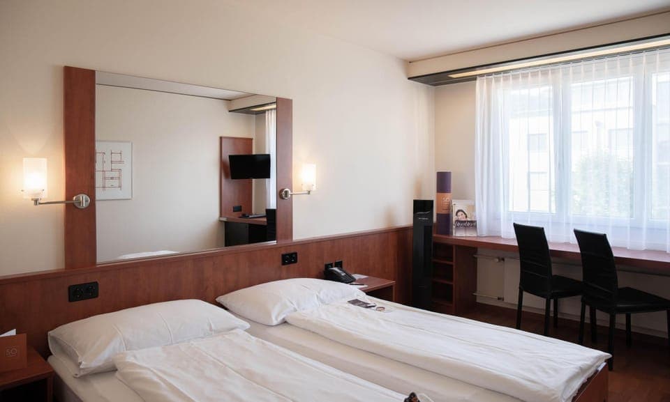 TV and multimedia, Photo of the whole room
