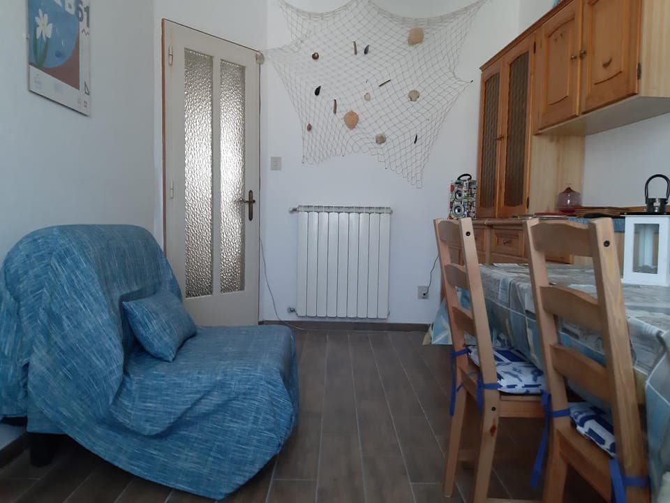 TV and multimedia, Living room, Other, Seating area, Dining area