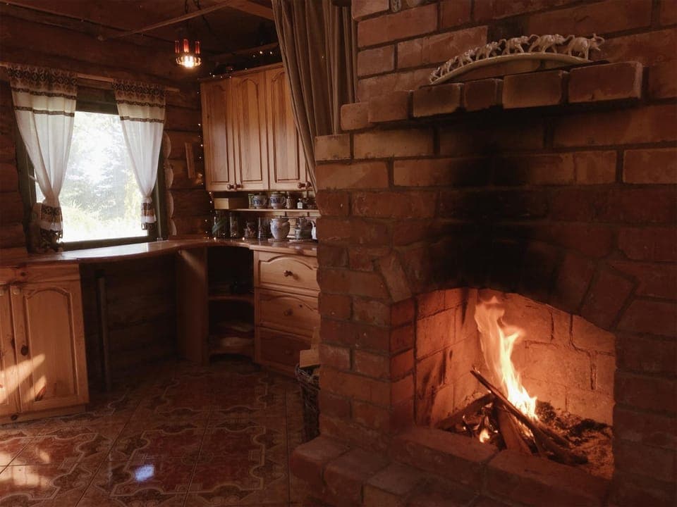 Kitchen or kitchenette, flat iron