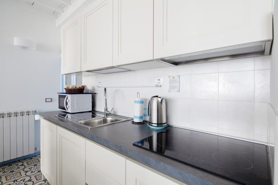 Coffee/tea facilities, Kitchen or kitchenette