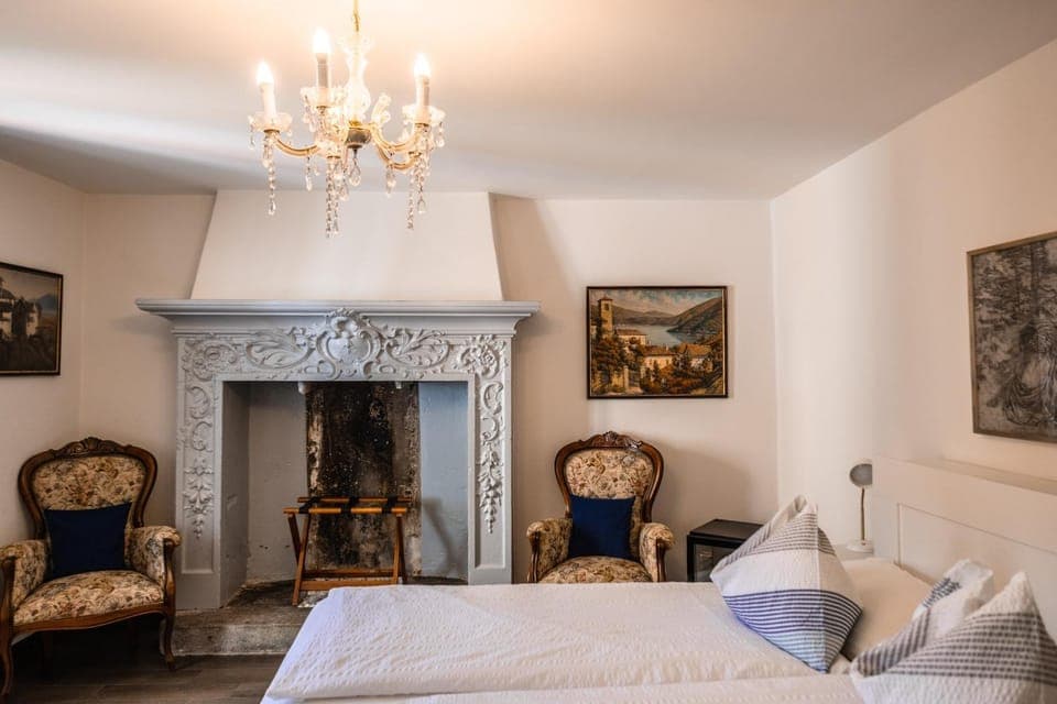 Decorative detail, Bedroom