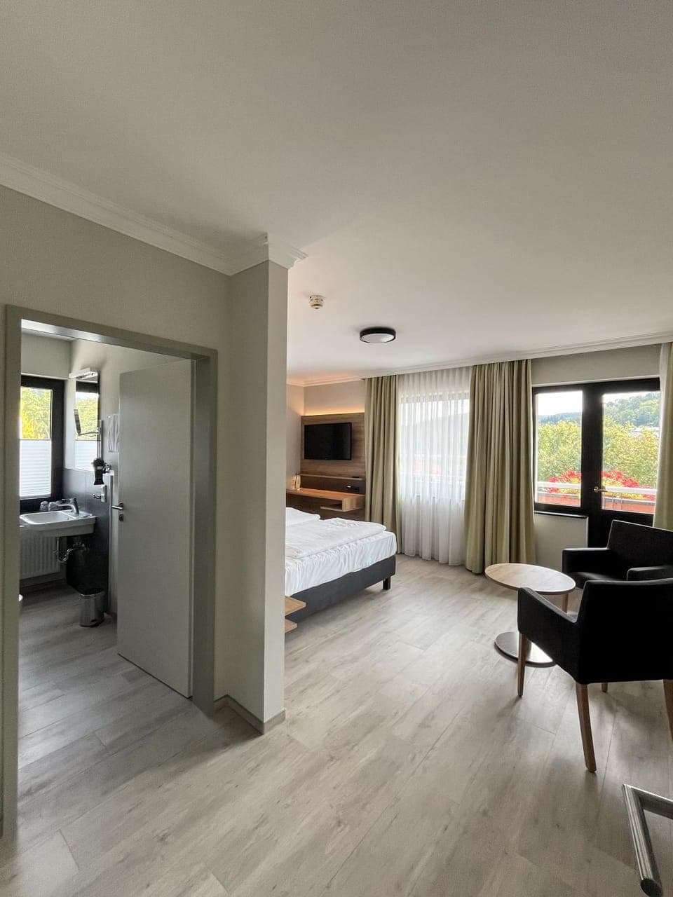 Photo of the whole room