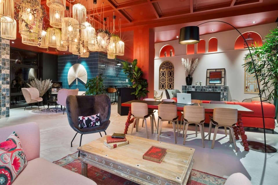 Lobby or reception, On site