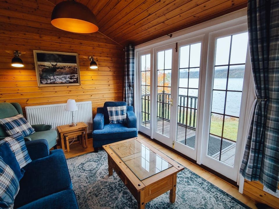 View (from property/room), Living room, Seating area