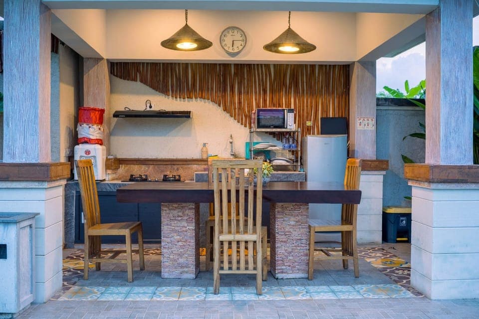 Kitchen or kitchenette, Dining area, kitchen