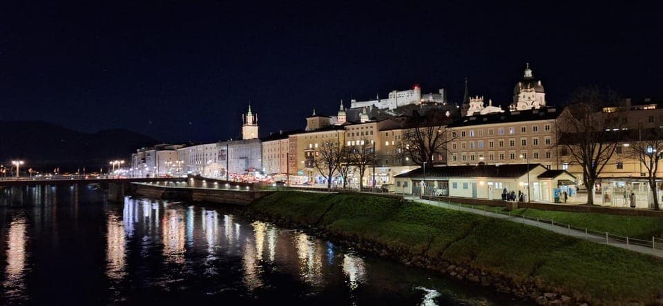 Nearby landmark, Night, Natural landscape, City view