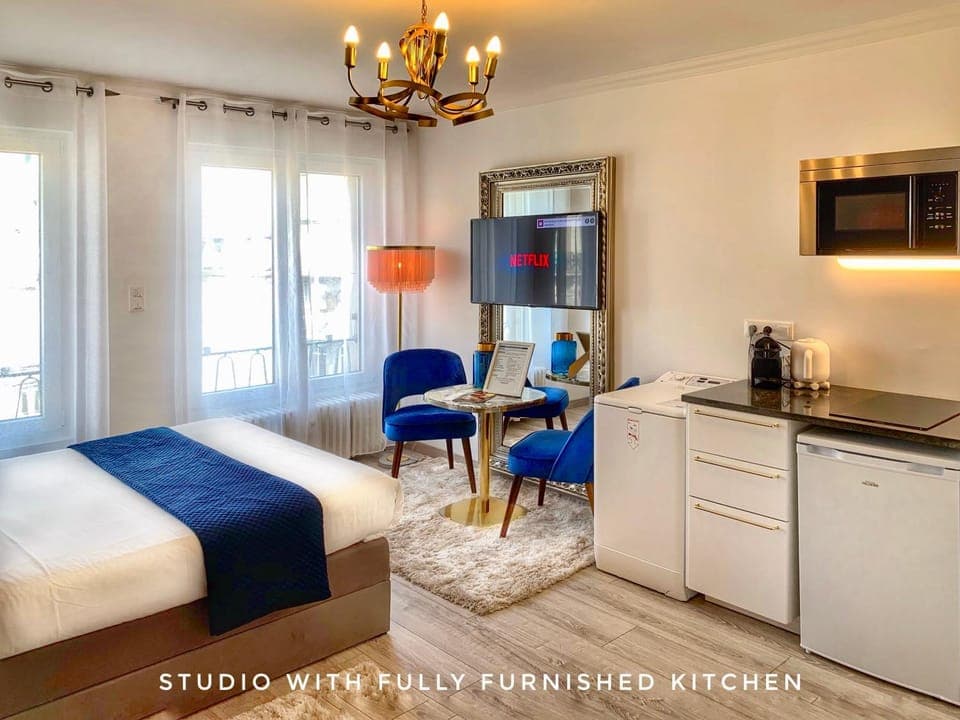 TV and multimedia, Photo of the whole room