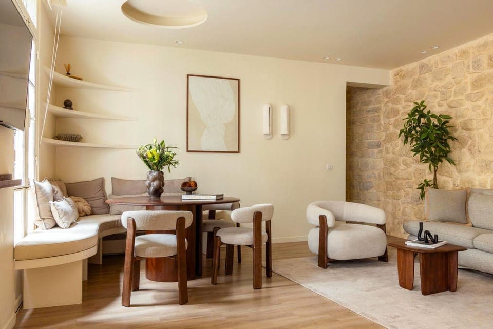 Living room, Seating area, Dining area