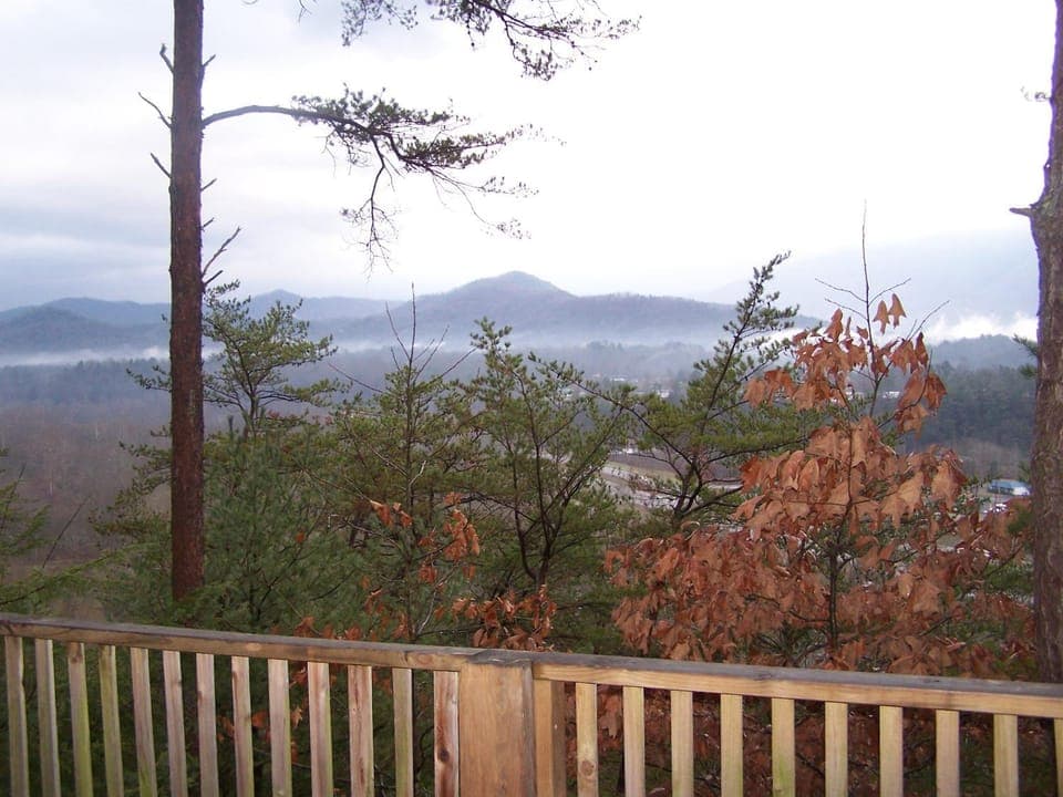 Laurel Ridge Chalet in Sevier County