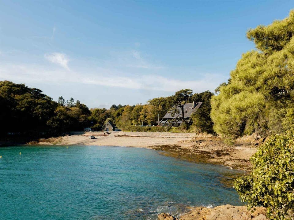Property building, Sea view