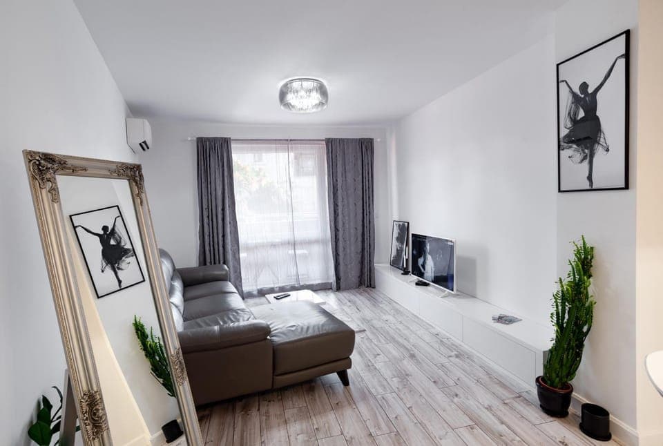 TV and multimedia, Living room, Photo of the whole room, Seating area