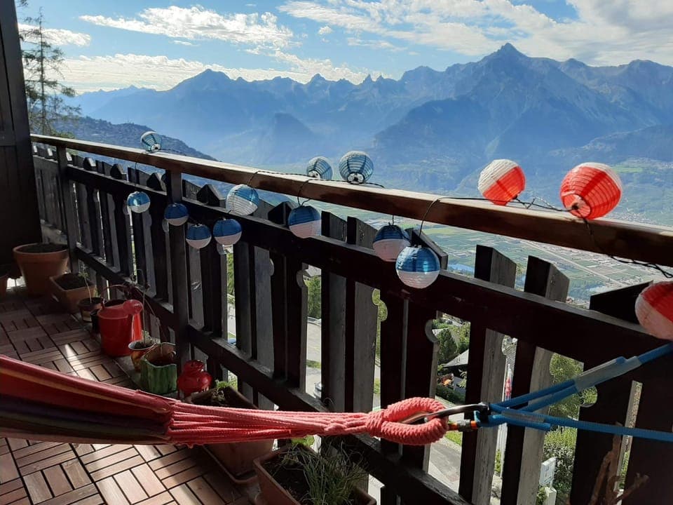 Day, Summer, Balcony/Terrace, On site, Mountain view
