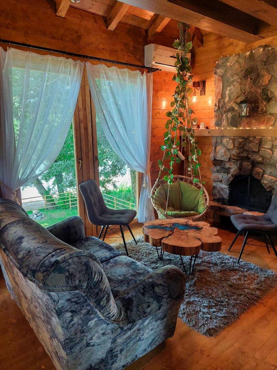 Living room, Seating area, fireplace