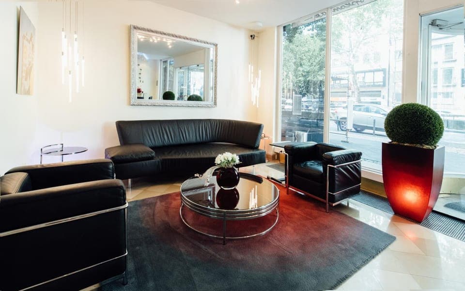 Lounge or bar, Seating area