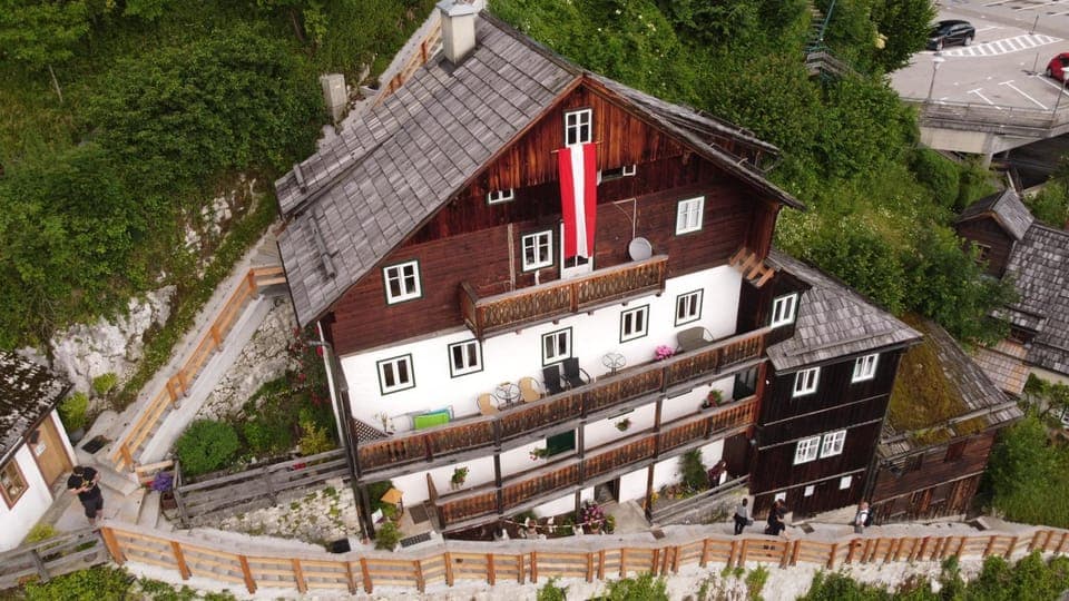 Property building, Facade/entrance