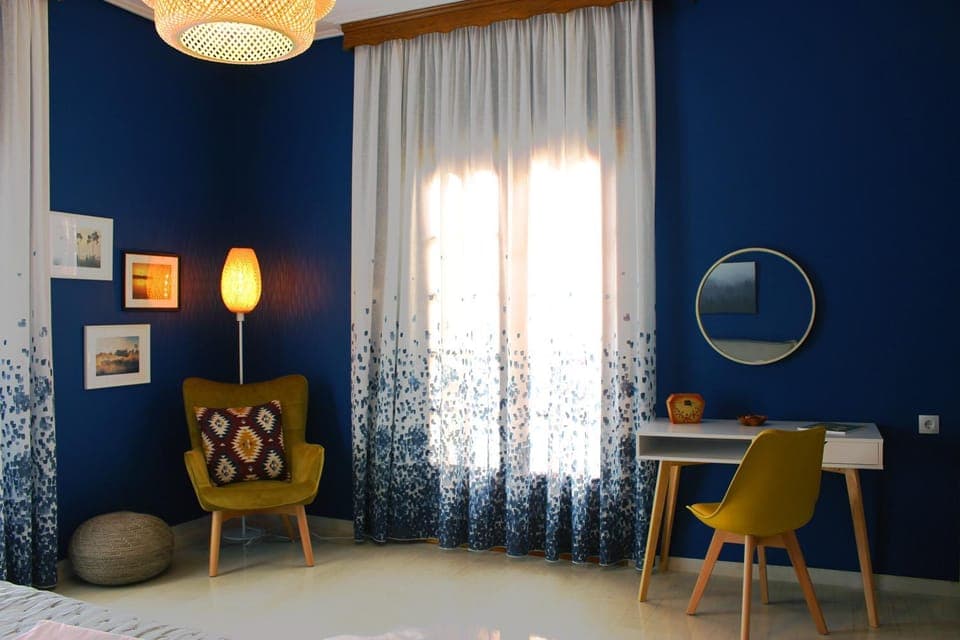 Seating area, Bedroom