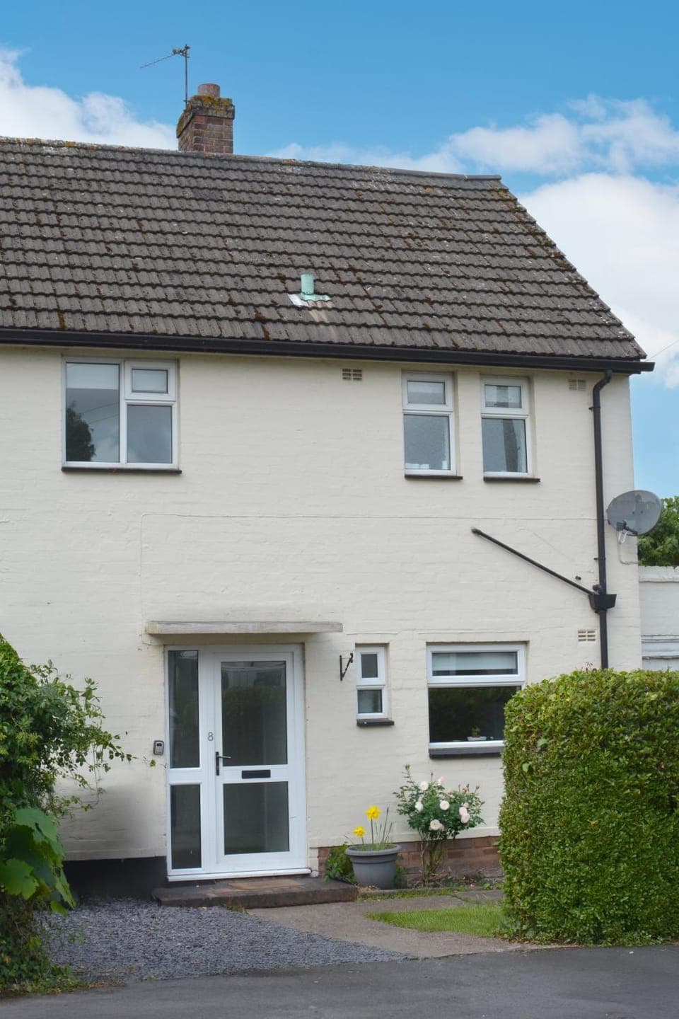 Property building, Facade/entrance, Parking