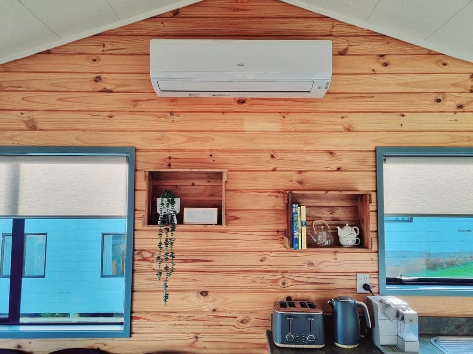 internet, air conditioner