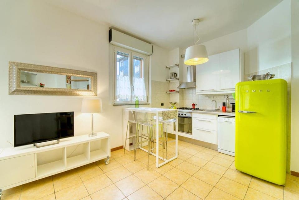 TV and multimedia, Kitchen or kitchenette