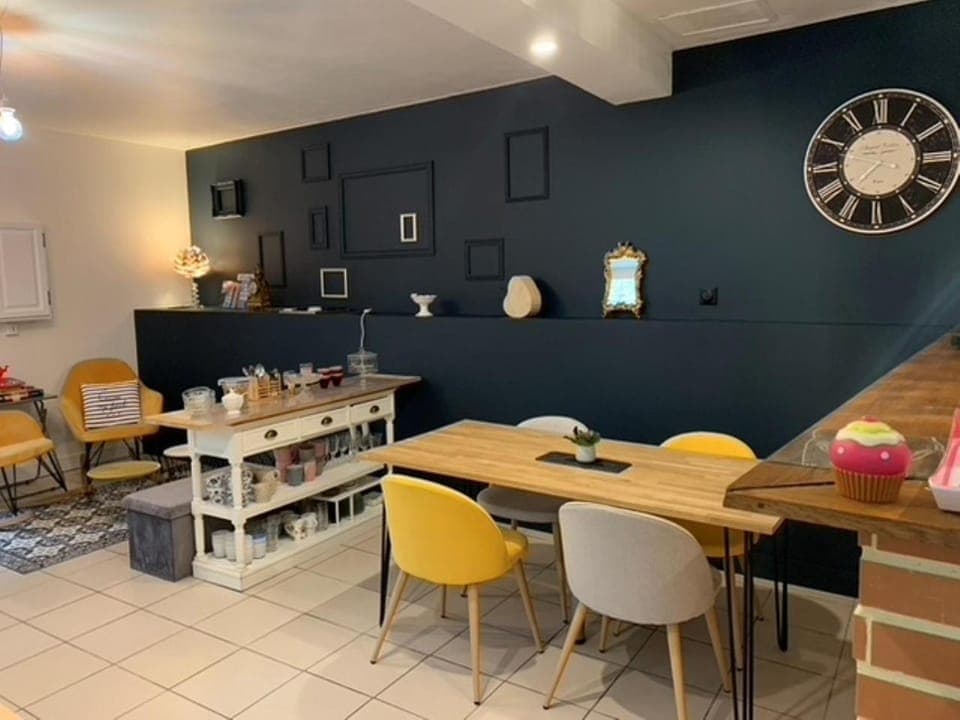 Communal kitchen, Area and facilities, Continental breakfast