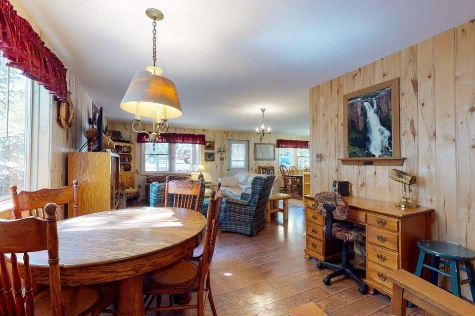 3 Pines House in South Fork