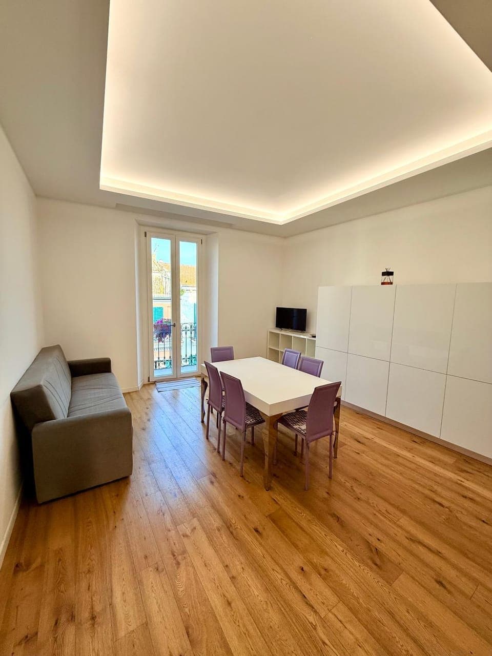 Dining area, Breakfast