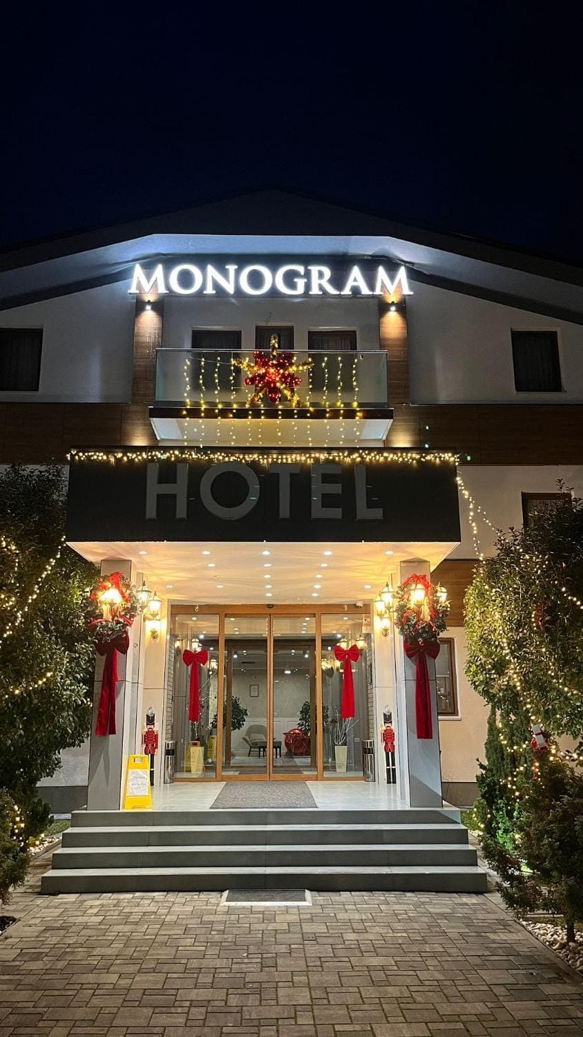 Property building, Facade/entrance, Property logo or sign