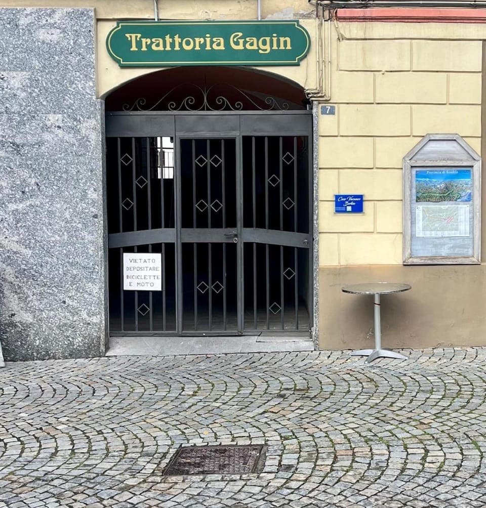 Property building, Street view