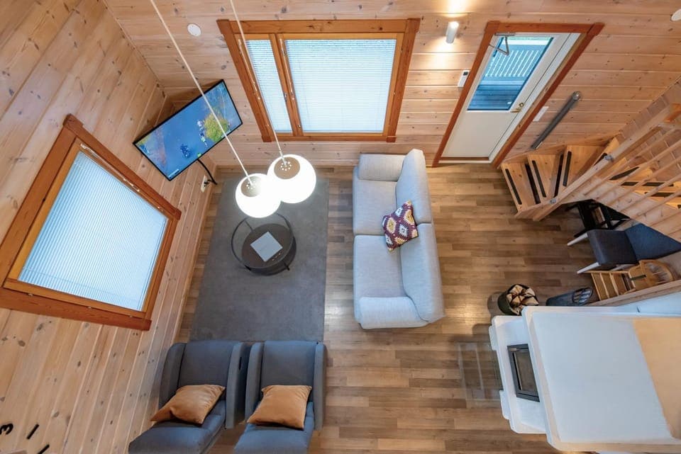 TV and multimedia, Living room, Seating area, pet friendly, air conditioner