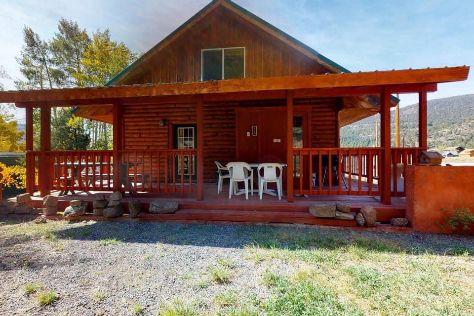 DDS Dreams House in South Fork