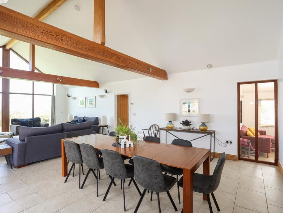 Property building, Seating area