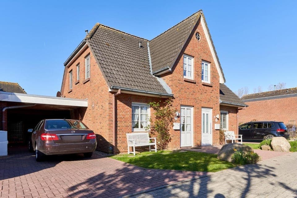 Property building, Parking