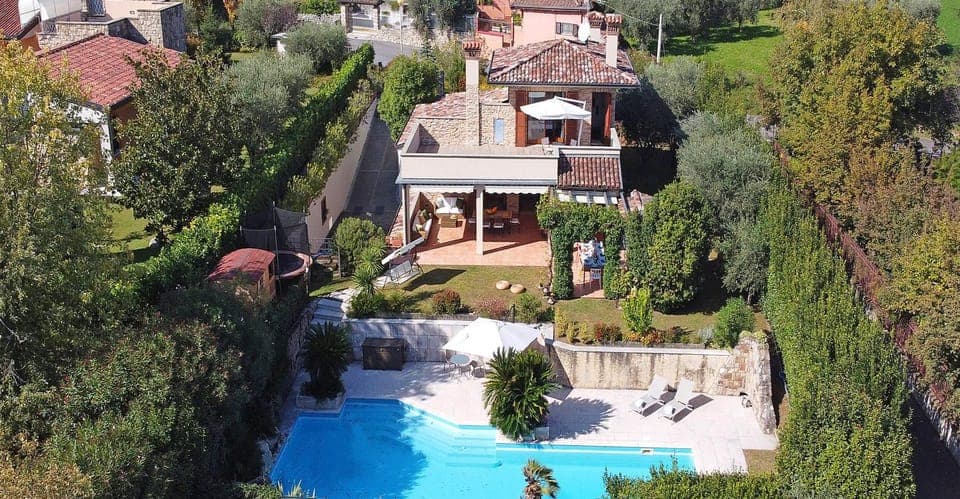 Facade/entrance, Bird's eye view, Garden view